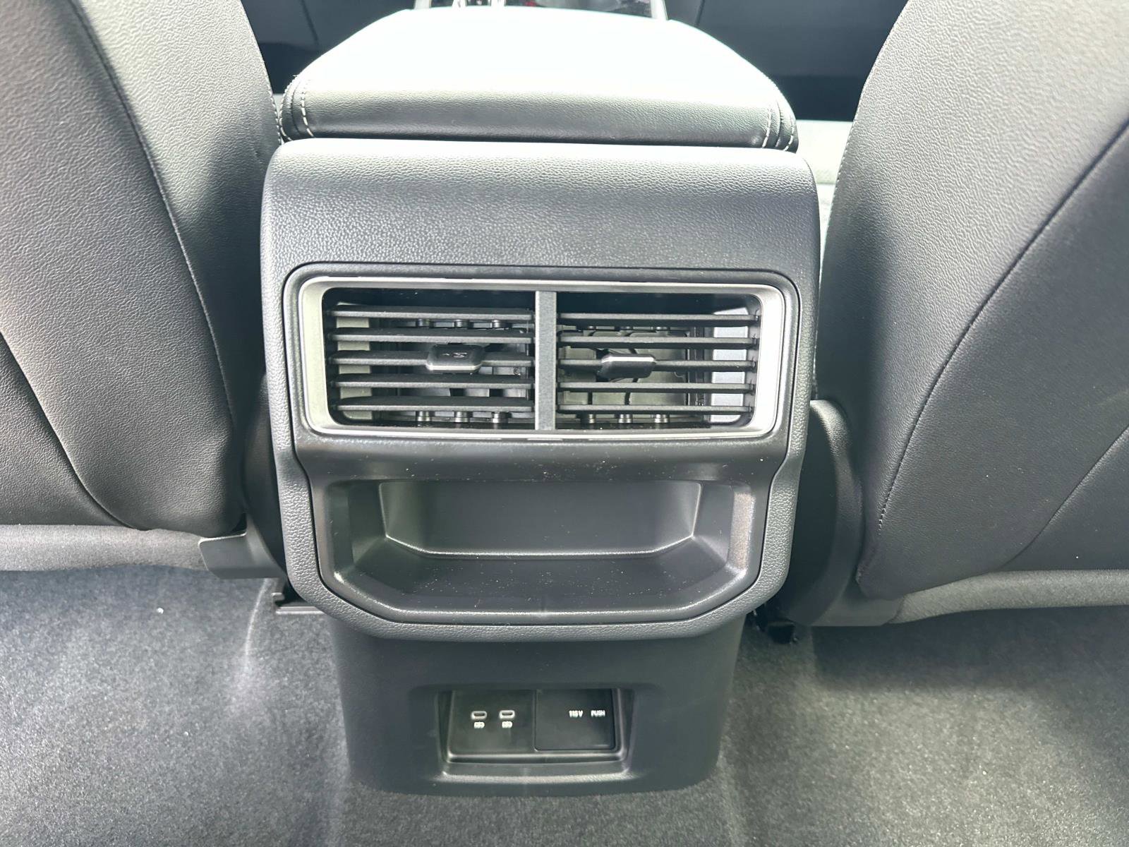 New 2025 Volkswagen Atlas Cross Sport SE image 14