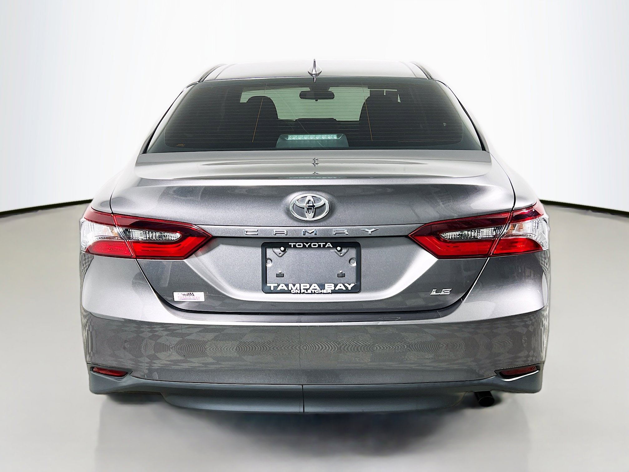 Used 2022 Toyota Camry LE image 6