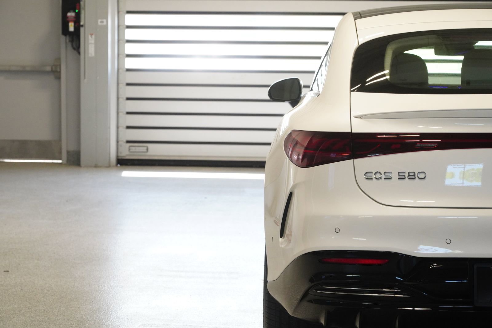 Used 2023 Mercedes-Benz EQS 580 4MATIC Sedan image 9