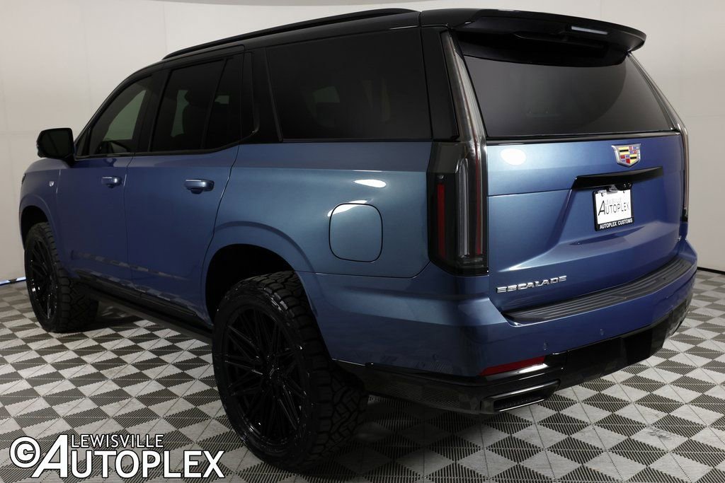 Used 2026 Cadillac Escalade Platinum Sport w/ LPO, Floor Liner Package image 7