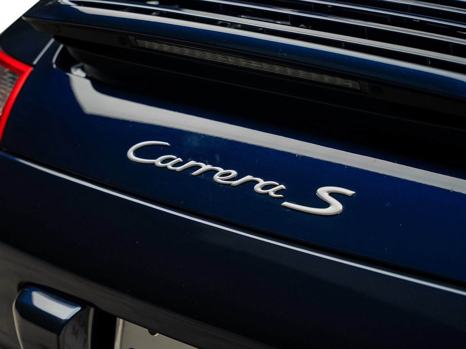 Used 2005 Porsche 911 Carrera S RWD image 14