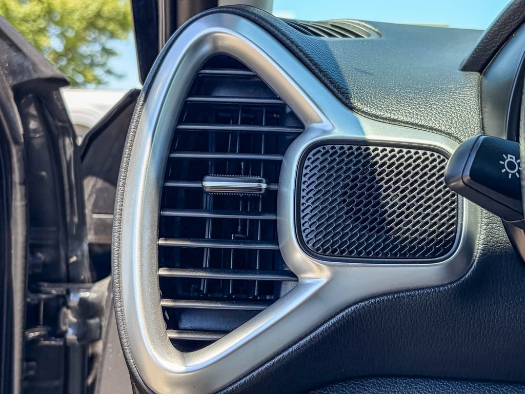 Used 2024 Kia Soul LX w/ Option Group 015 FWD image 43