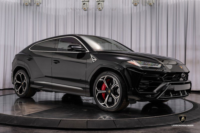 Used 2021 Lamborghini Urus image 17