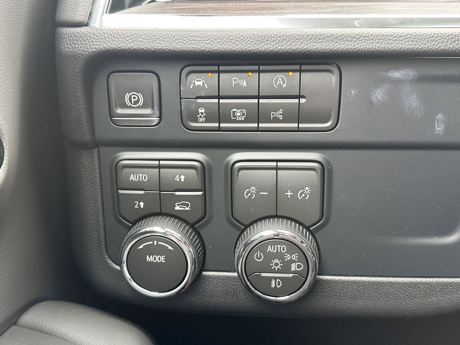 New 2027 Chevrolet Tahoe LT w/ Comfort Package AWD/4WD image 26