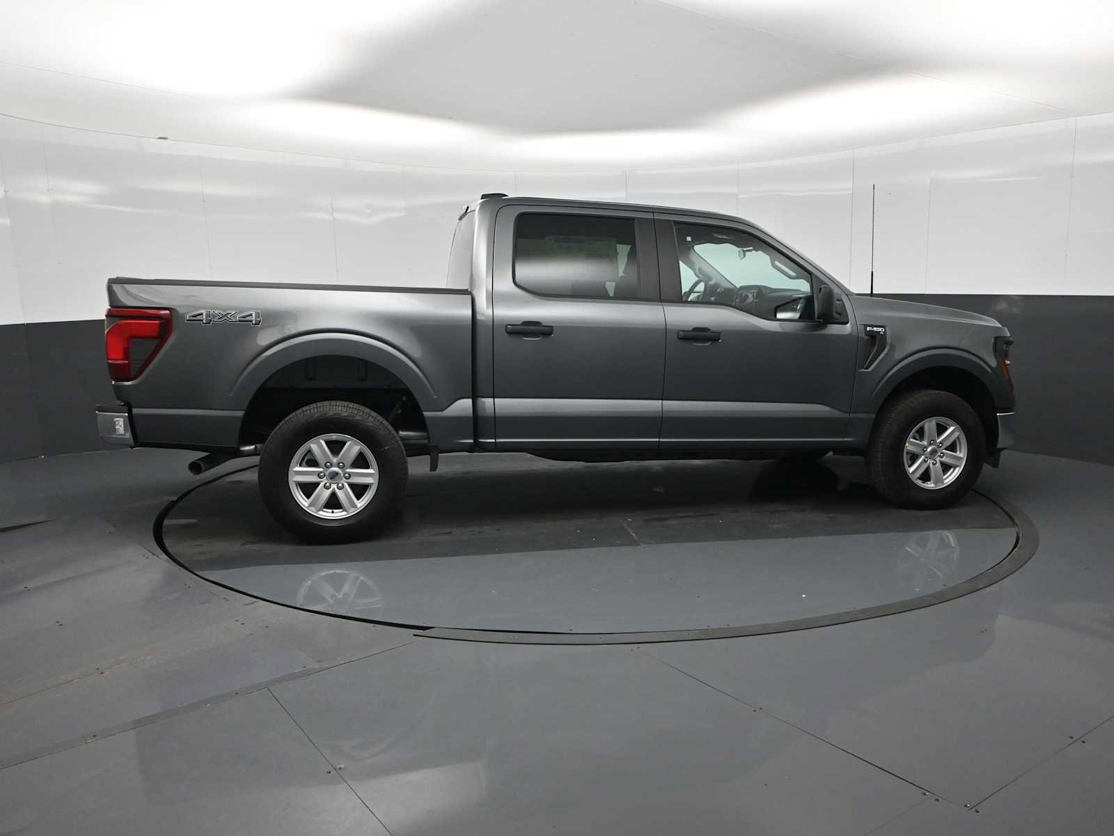 New 2026 Ford F150 XL w/ Equipment Group 103A High image 9