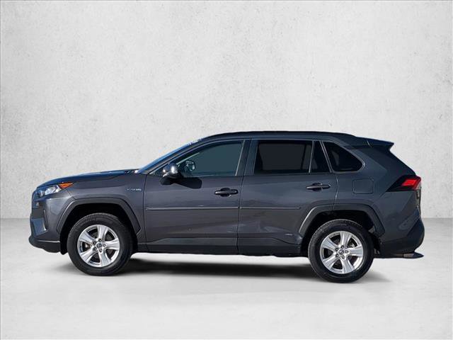 Used 2020 Toyota RAV4 LE image 9