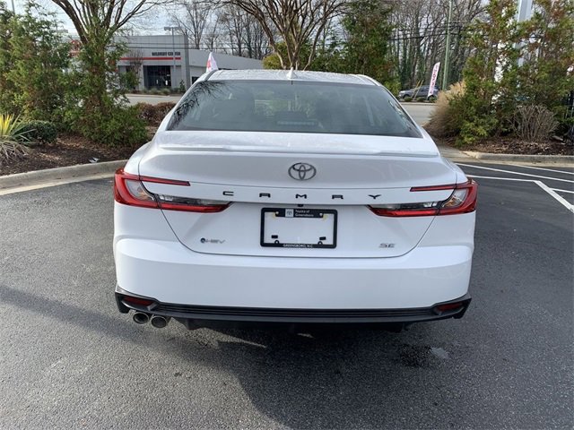 Used 2025 Toyota Camry SE image 7