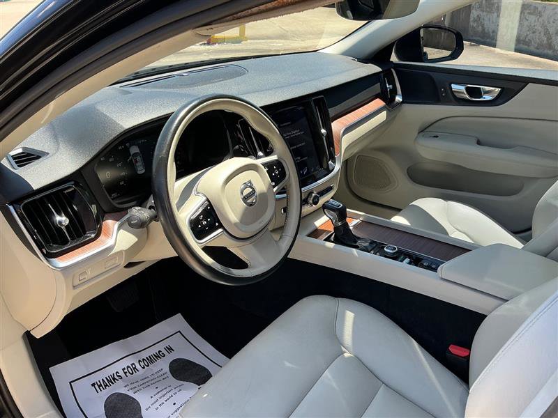 Used 2019 Volvo S60 T5 Momentum w/ Multimedia Package FWD image 29