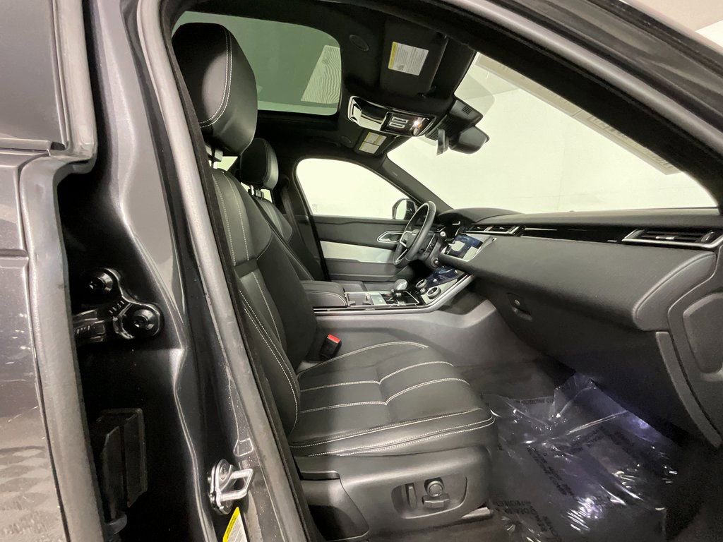 Certified 2023 Land Rover Range Rover Velar R-Dynamic S AWD/4WD image 21