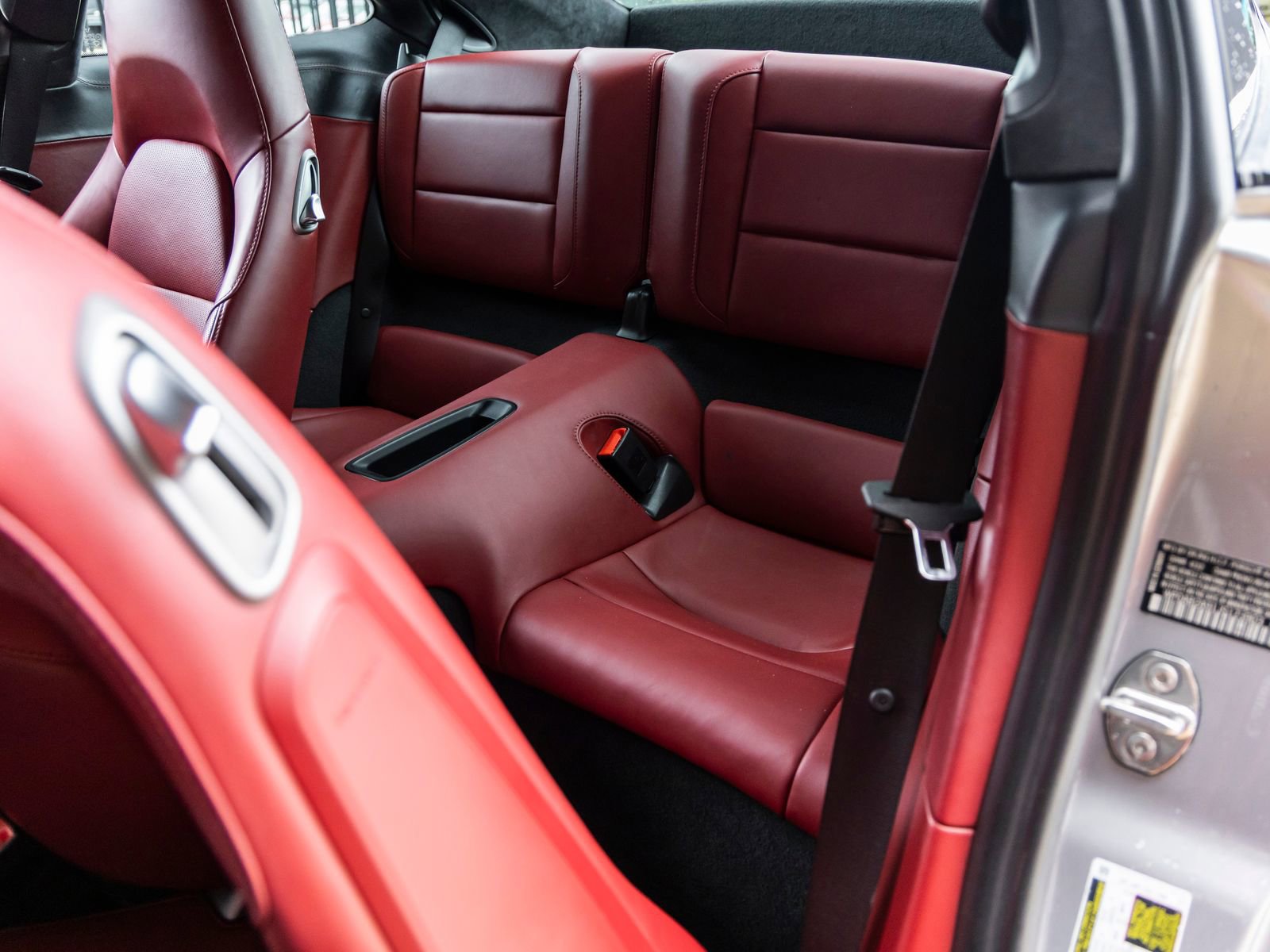 Certified 2018 Porsche 911 Carrera 4S AWD/4WD image 31