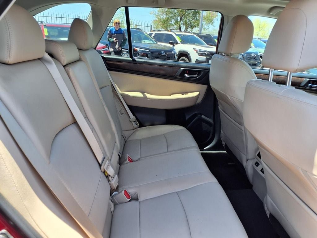 Used 2017 Subaru Outback 2.5i Limited AWD/4WD image 21