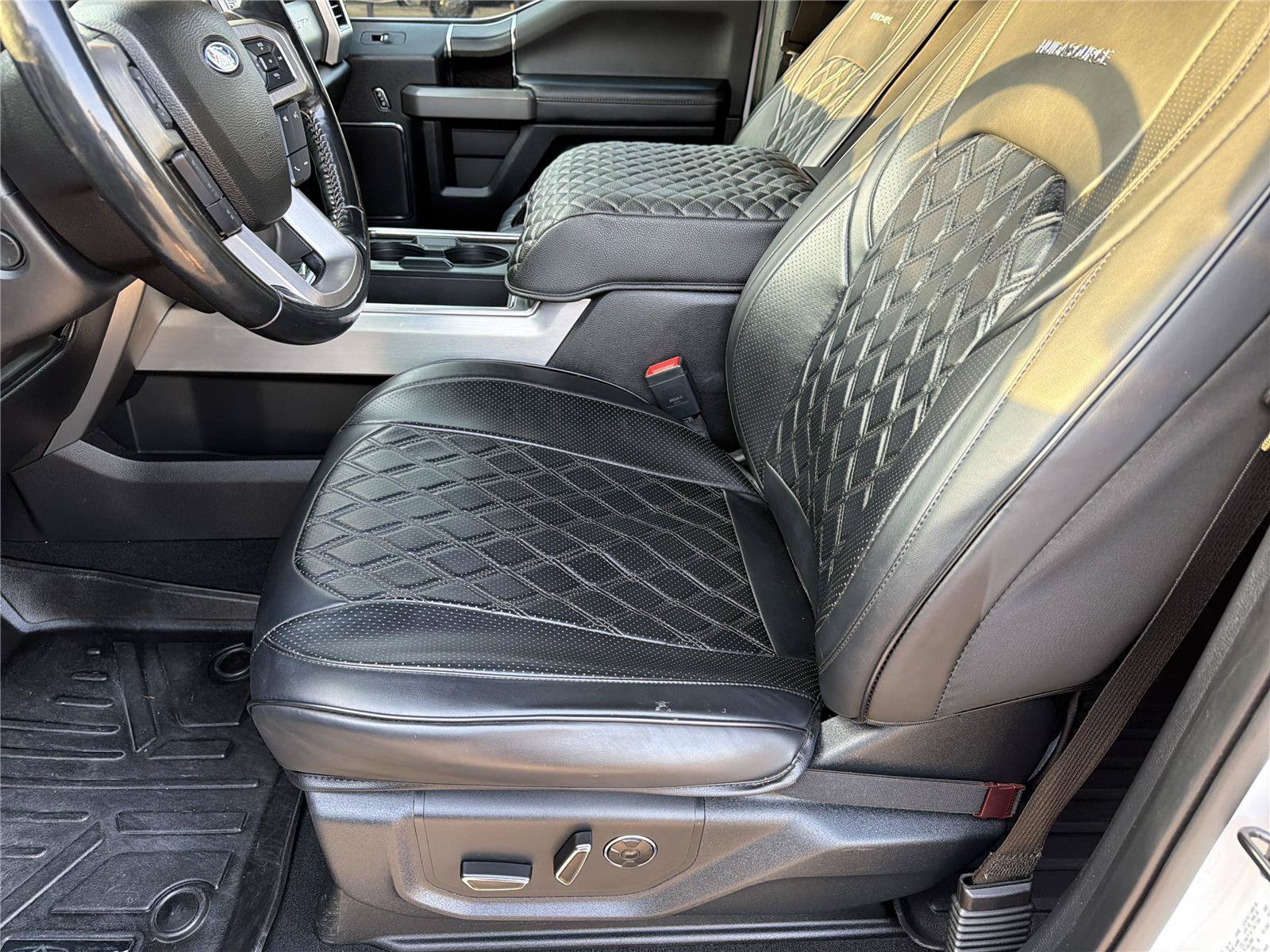 Used 2019 Ford F450 Platinum w/ Platinum Ultimate Package AWD/4WD image 8