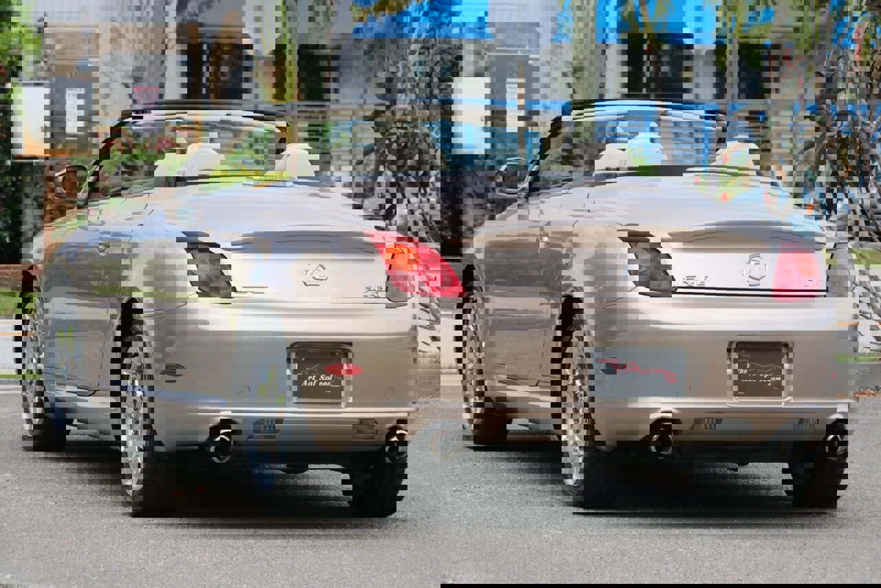 Used 2004 Lexus SC 430 Convertible image 11