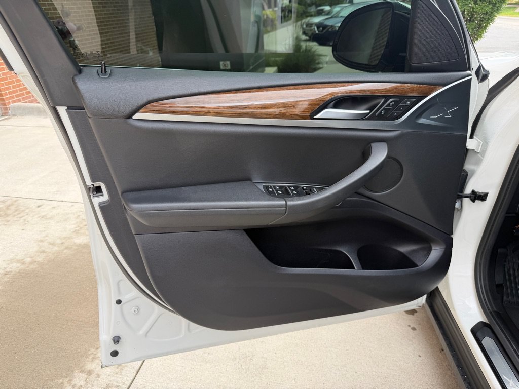 Used 2018 BMW X3 xDrive30i AWD/4WD image 9