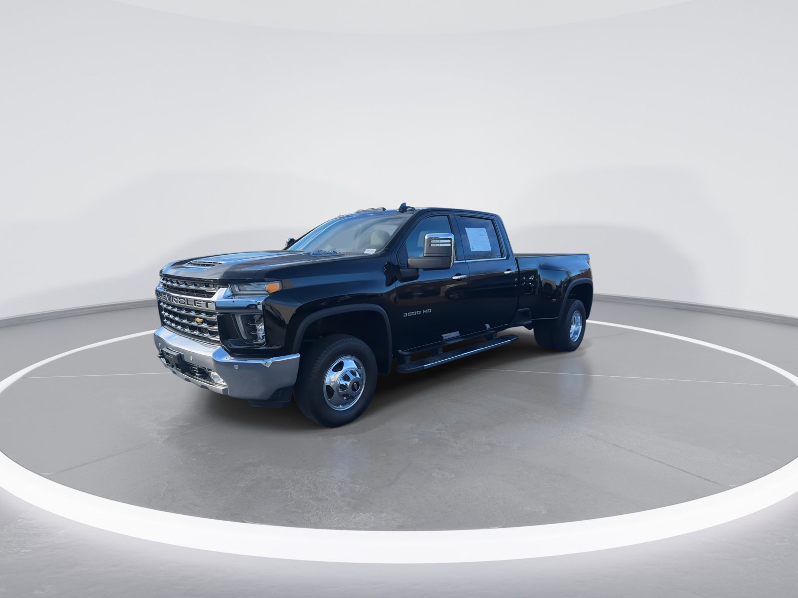 Used 2020 Chevrolet Silverado 3500 LTZ w/ LTZ Plus Package image 5