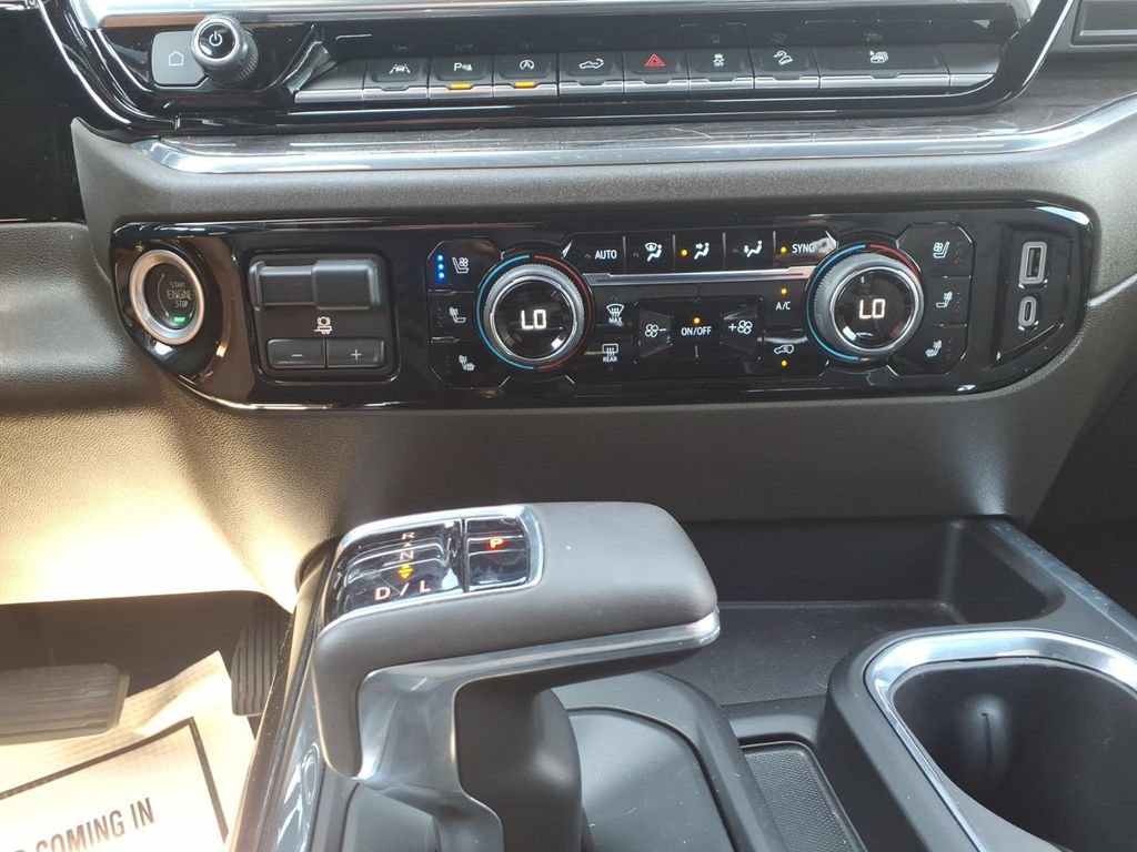 Used 2023 Chevrolet Silverado 1500 LTZ AWD/4WD image 23