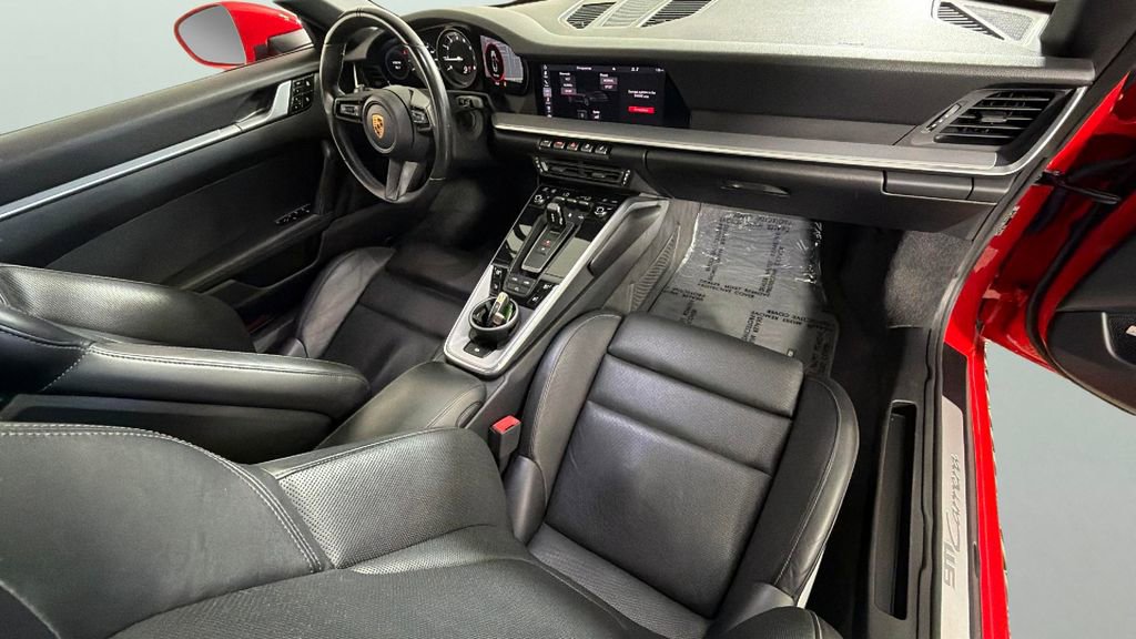 Used 2020 Porsche 911 Carrera RWD image 37