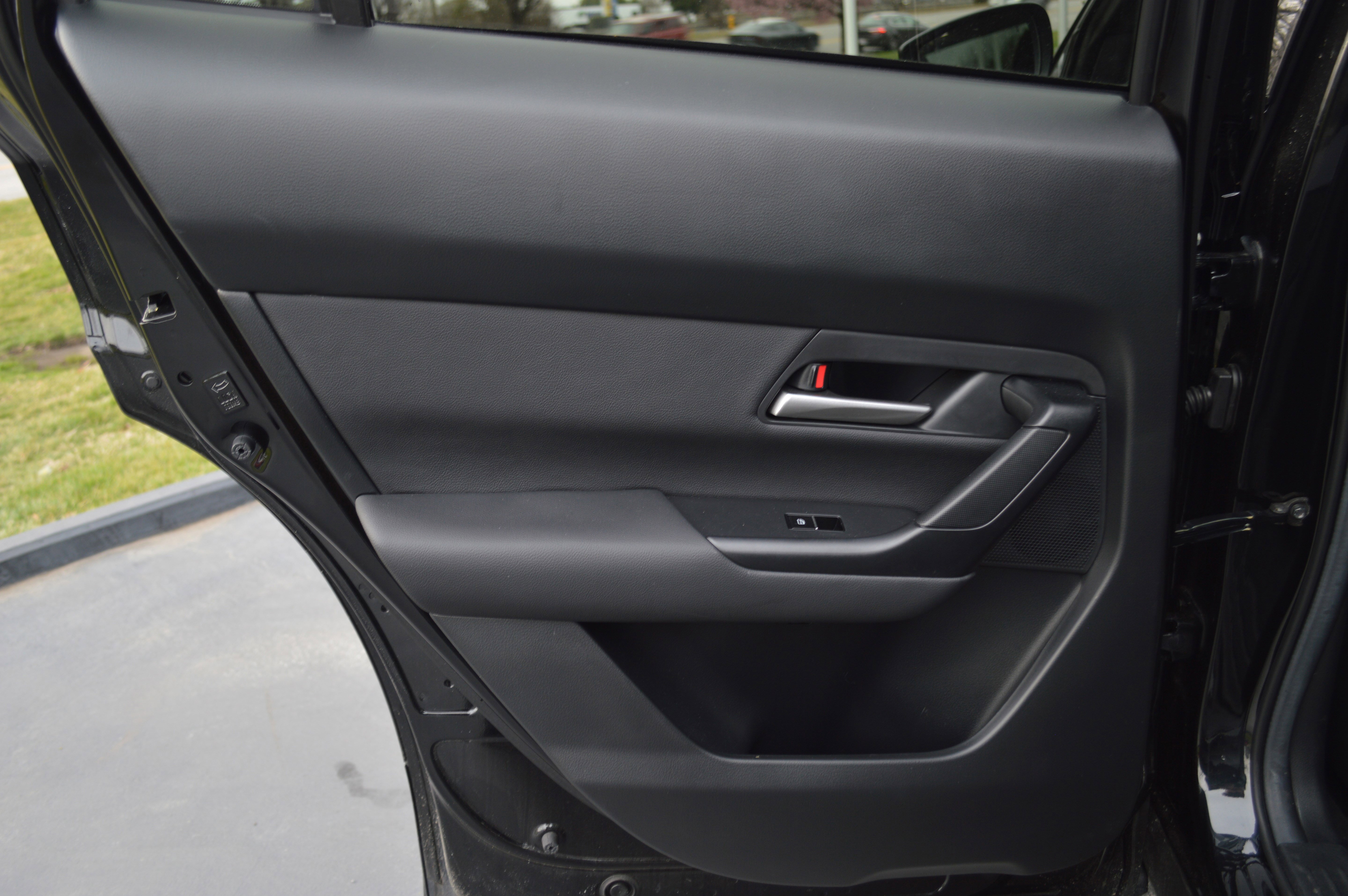 Used 2025 MAZDA CX-50 AWD 2.5 Hybrid w/ Weather Package image 28