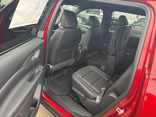 New 2026 Chevrolet Traverse LT w/ Driver Confidence Package AWD/4WD image 18