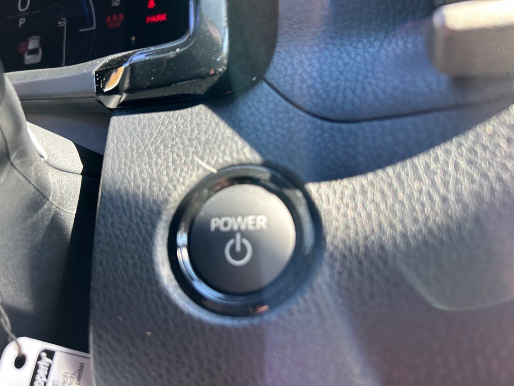 New 2026 Toyota Camry SE w/ Convenience Package FWD image 24