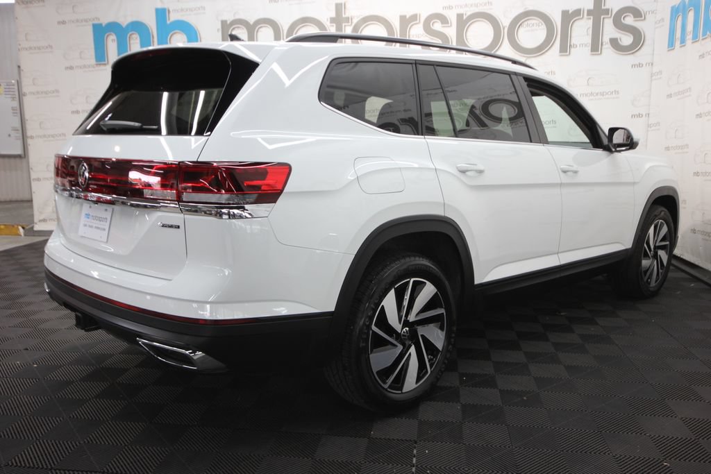 Used 2025 Volkswagen Atlas SE AWD/4WD image 9