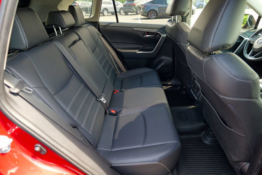 Used 2019 Toyota RAV4 XLE Premium w/ All Weather Liner Package AWD/4WD image 31