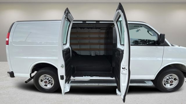 Used 2024 GMC Savana 2500 w/ Driver Convenience Package RWD image 37