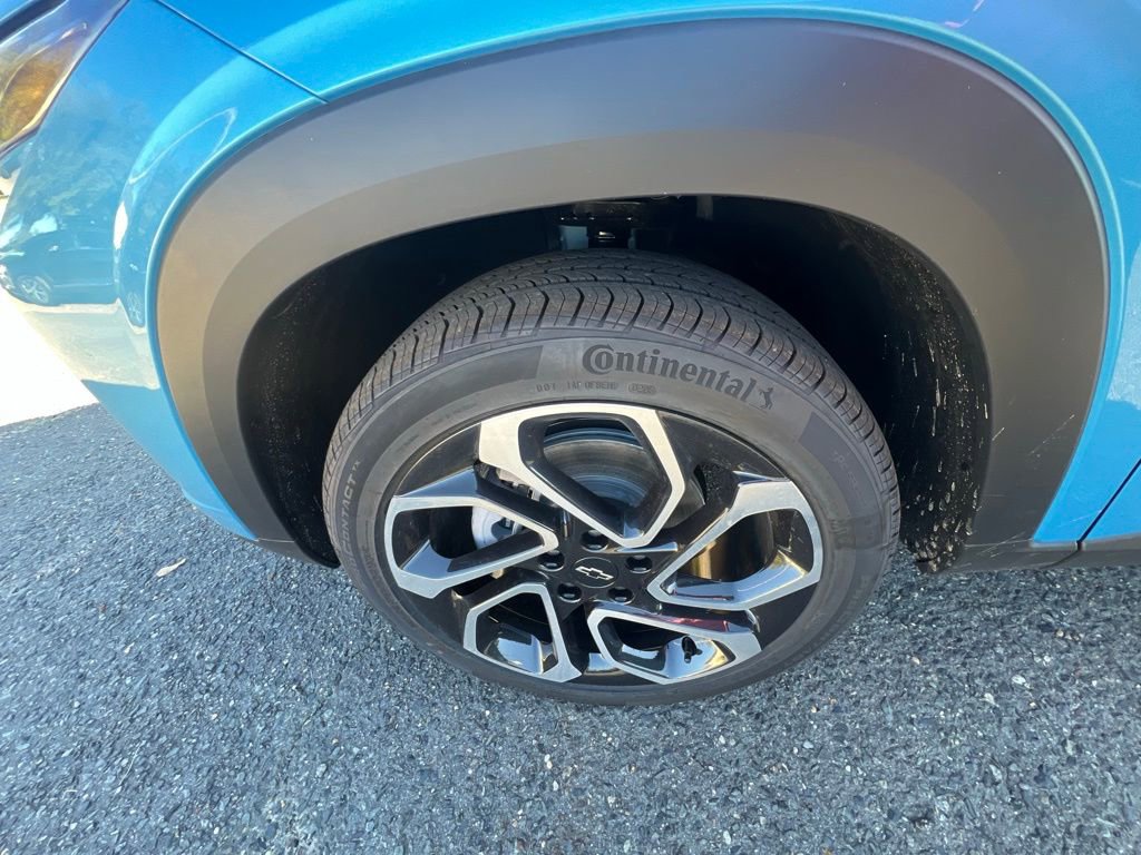 New 2025 Chevrolet Trax RS w/ Driver Confidence Package image 22