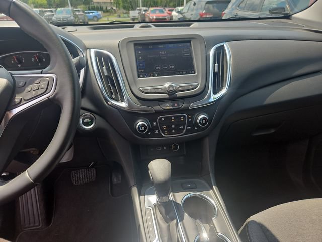 Used 2024 Chevrolet Equinox LT FWD image 17