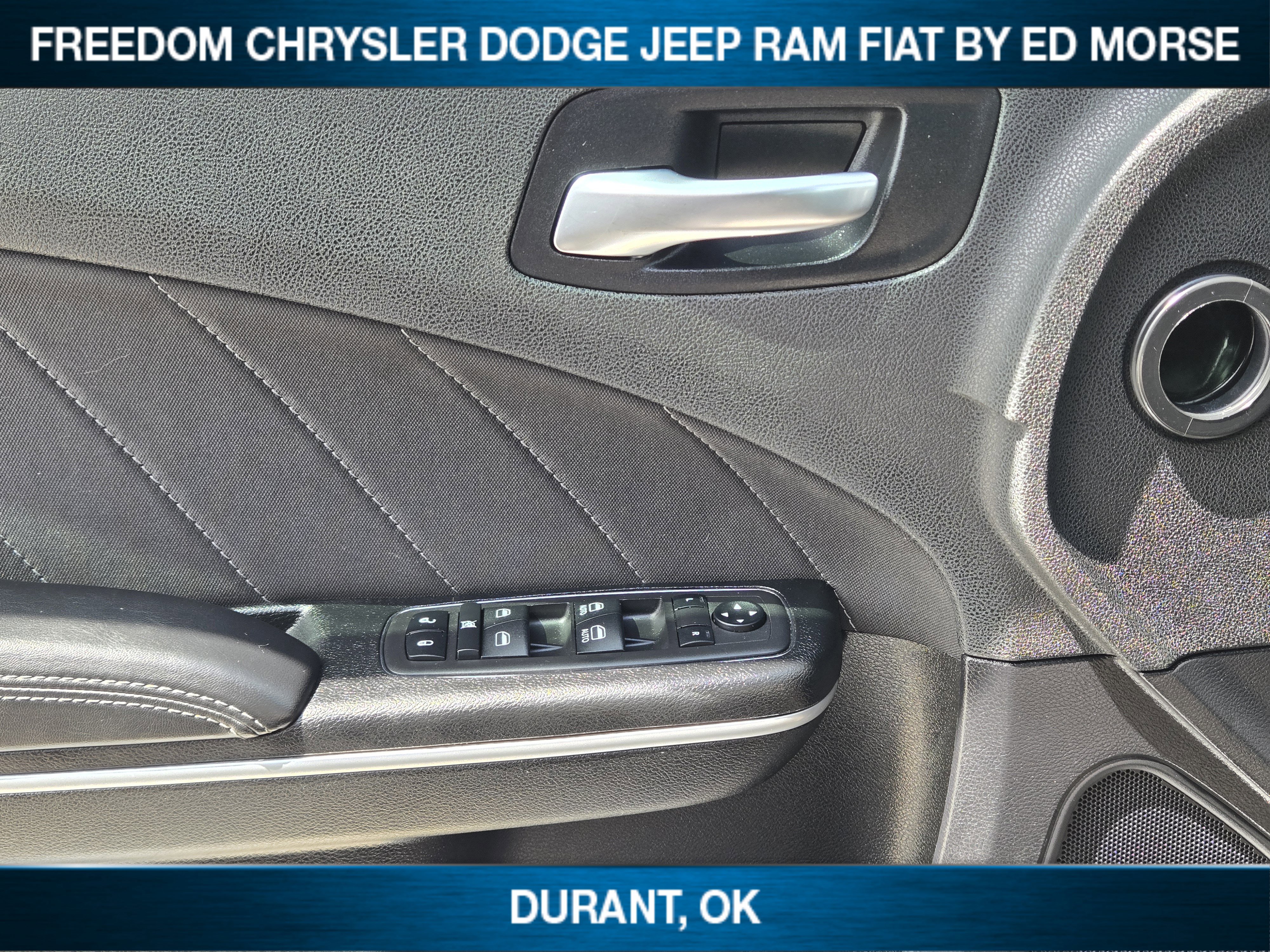 Used 2023 Dodge Charger SXT image 17