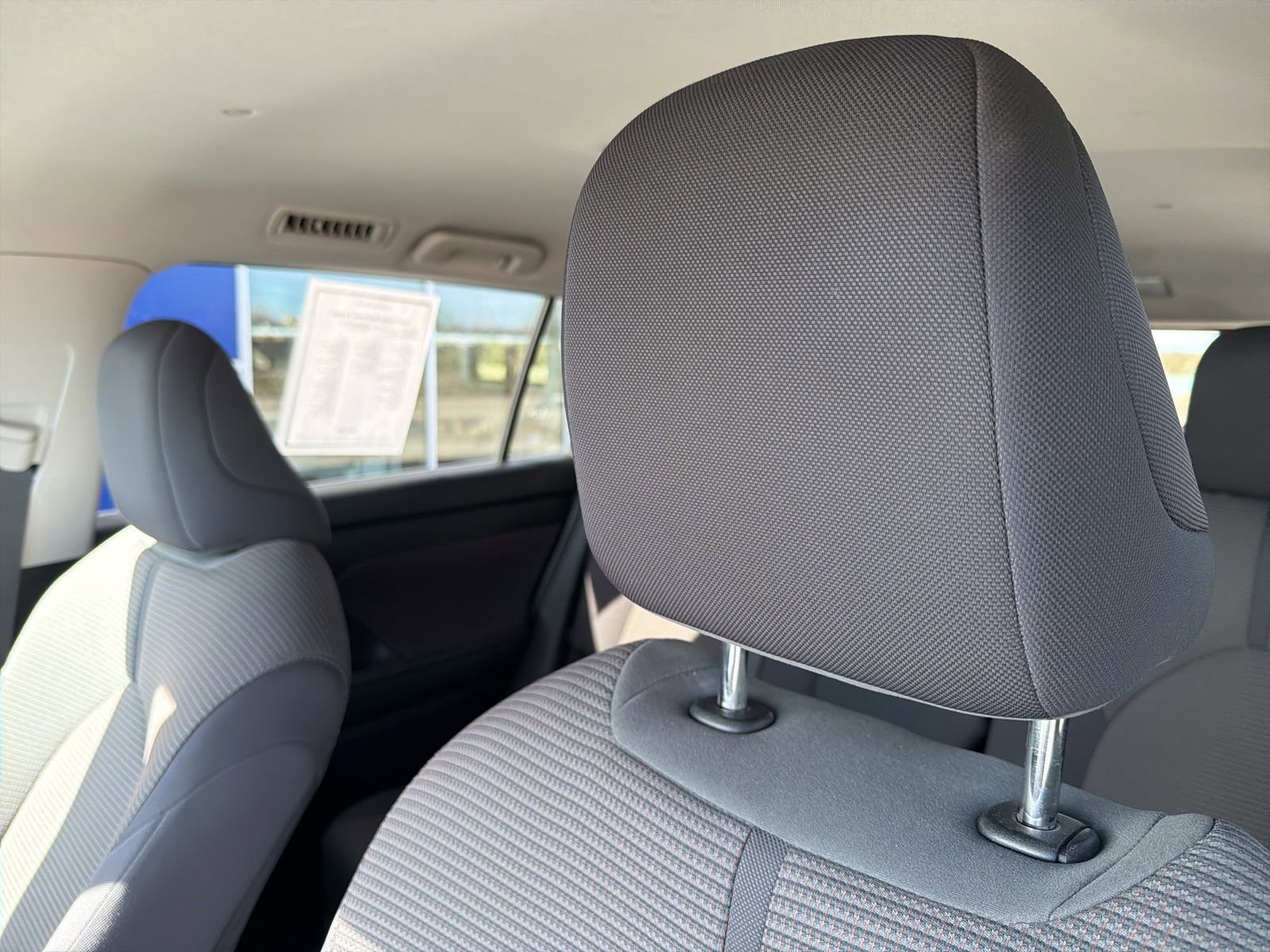 Used 2024 Toyota Highlander LE image 19