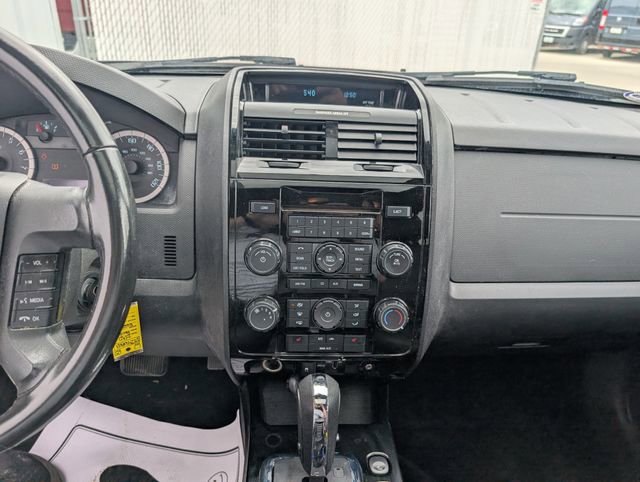 Used 2010 Ford Escape Limited AWD/4WD image 4