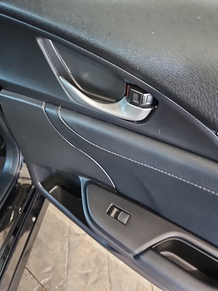 Used 2020 Honda Civic EX-L image 16