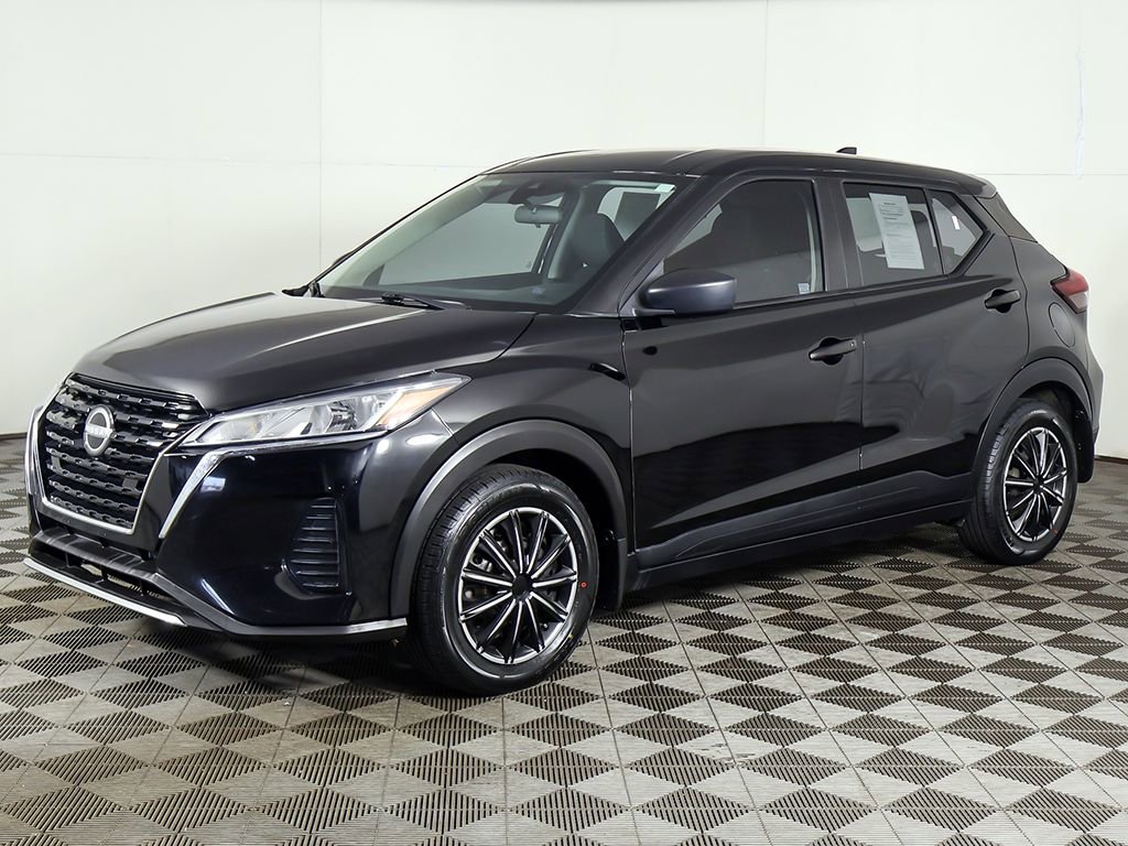 Used 2022 Nissan Kicks S image 5