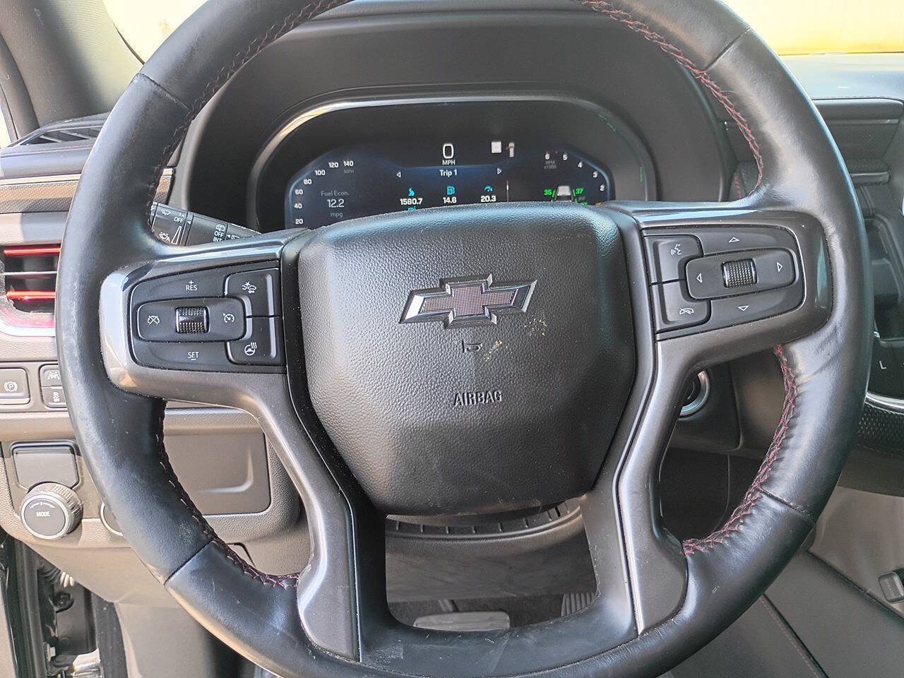Used 2022 Chevrolet Suburban RST w/ Luxury Package RWD image 11