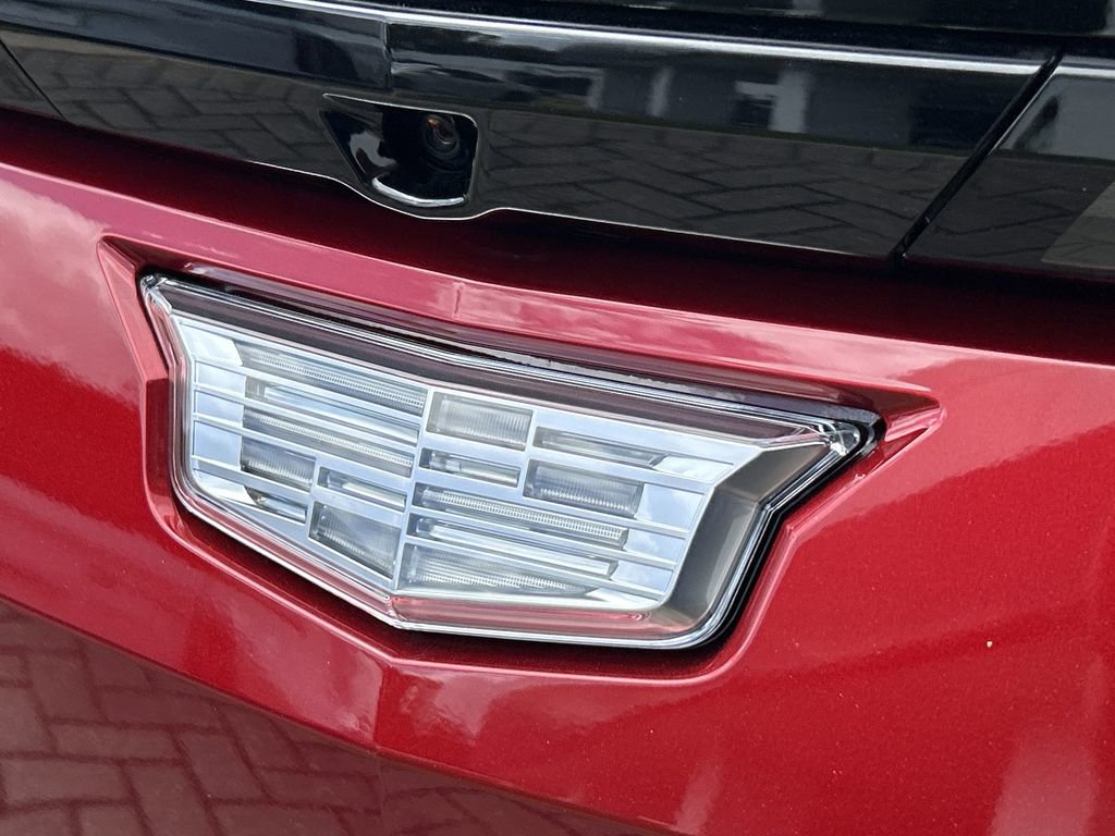 New 2026 Cadillac Lyriq V w/ Exterior Carbon Fiber Package image 9