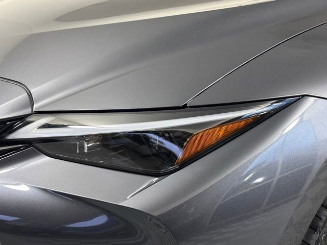 New 2026 Lexus IS 350 F Sport RWD image 11