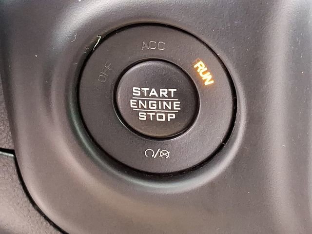 Used 2018 Jeep Wrangler Unlimited Sahara image 18