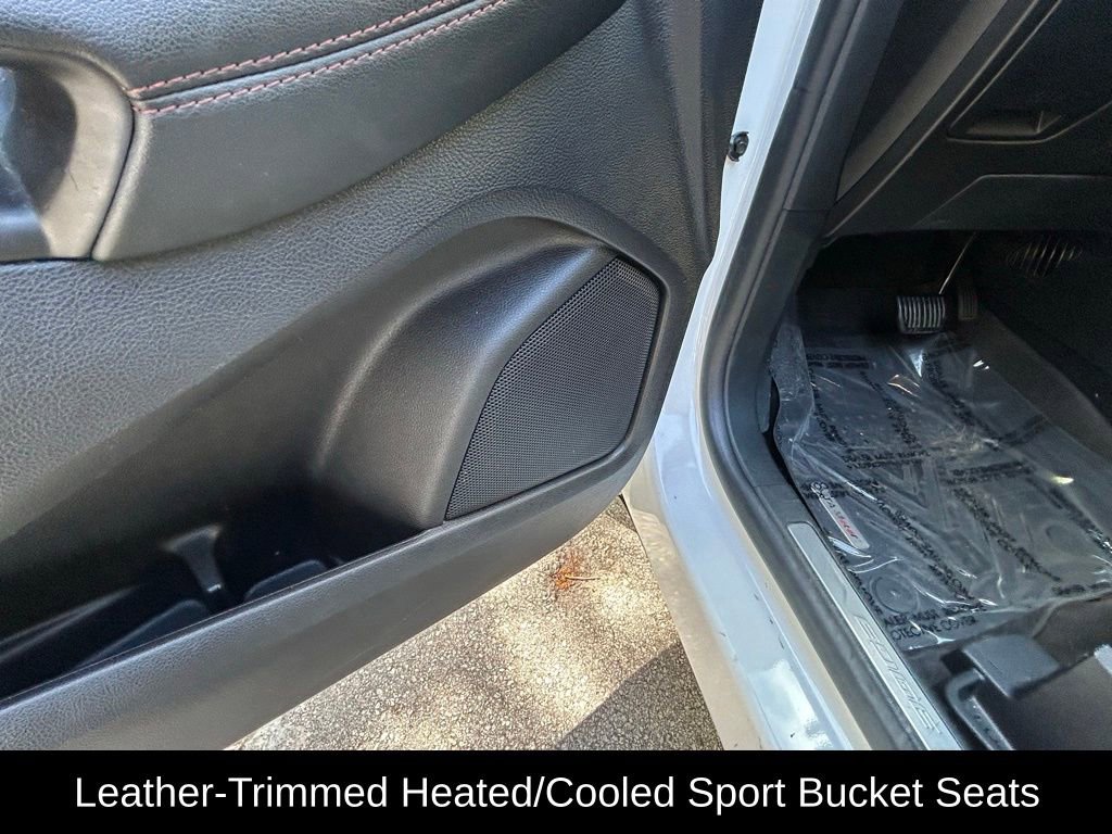 Used 2021 Ford Edge Titanium w/ Equipment Group 301A image 17