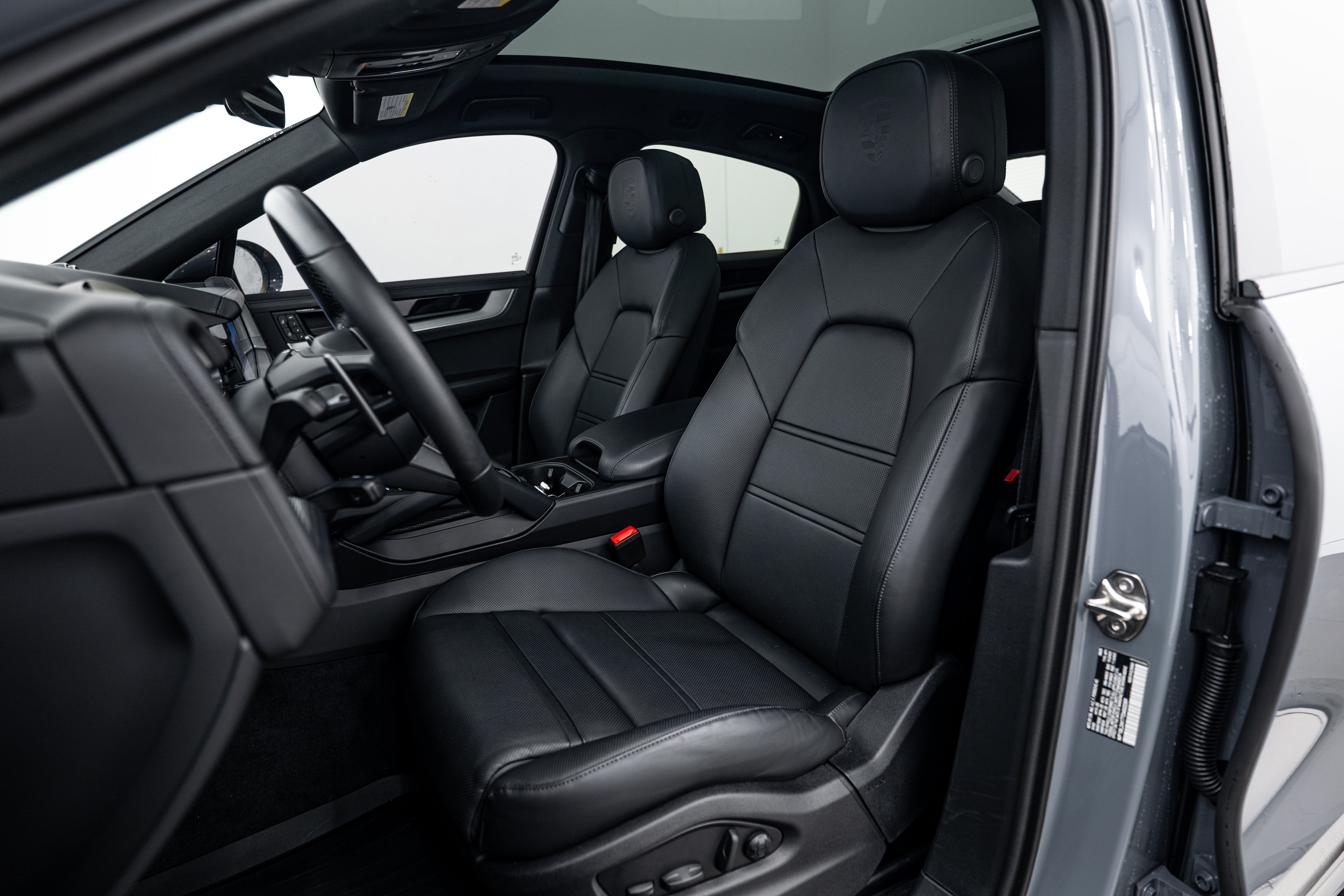 New 2026 Porsche Cayenne S AWD/4WD image 5