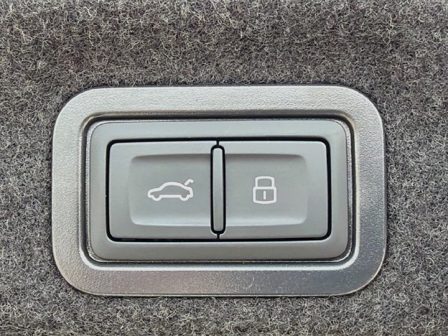 New 2026 Audi A6 Premium Plus AWD/4WD image 13