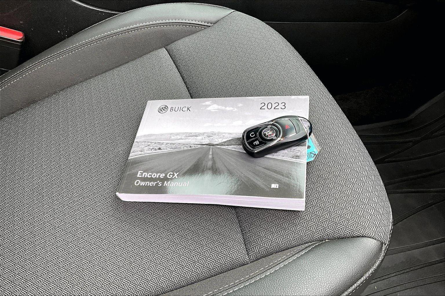 Used 2023 Buick Encore GX Select w/ Safety Package II image 12