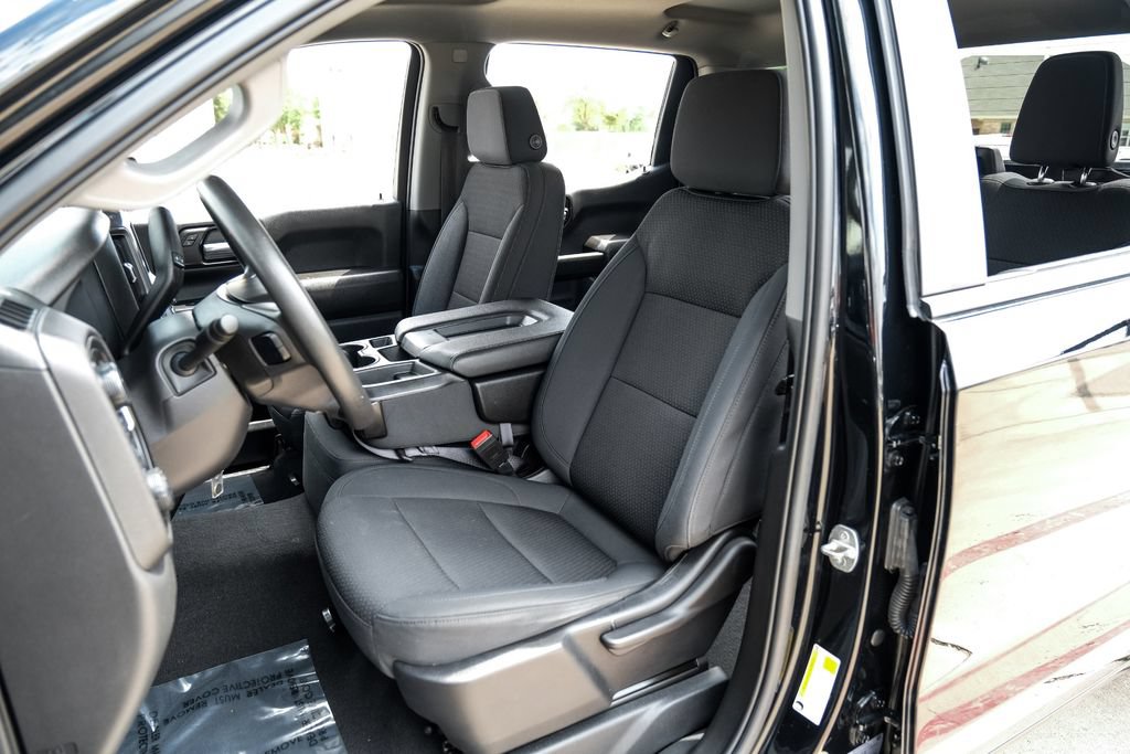 Used 2022 Chevrolet Silverado 1500 Custom w/ Safety Confidence Package AWD/4WD image 29