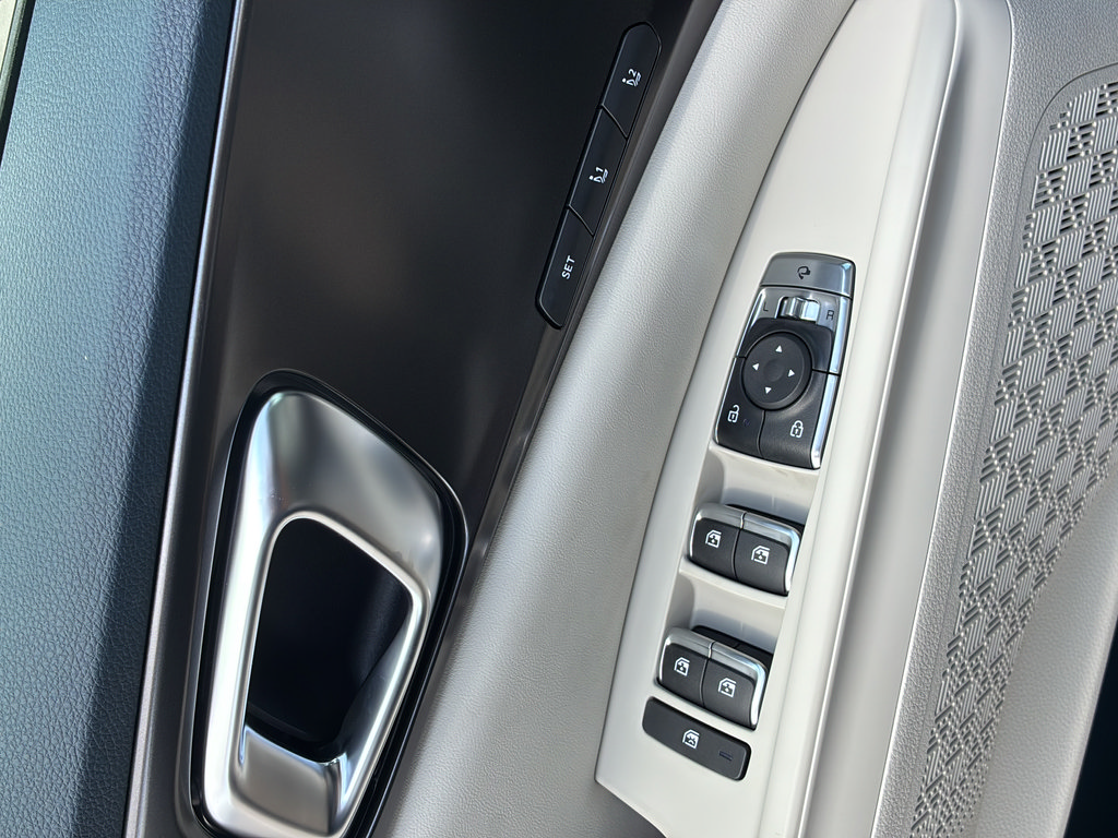 New 2027 Kia Carnival SX w/ Dark Edition Package FWD image 21