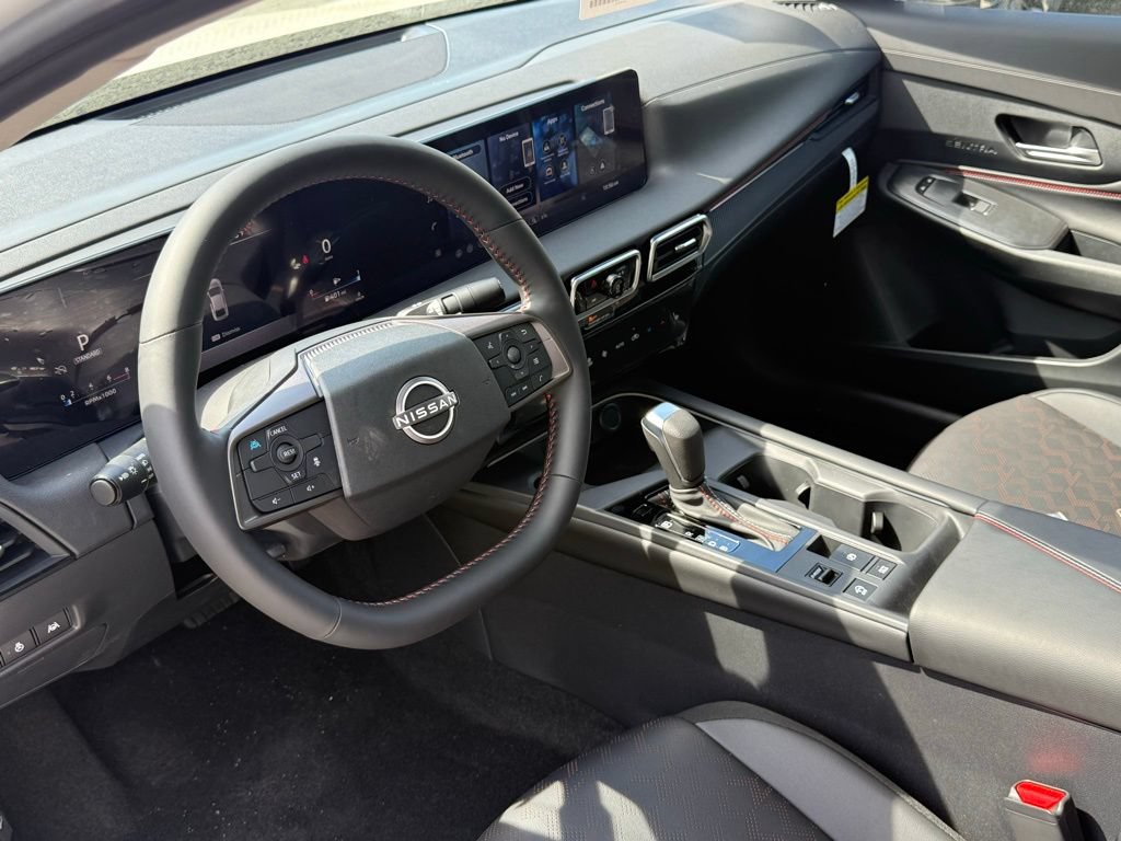 New 2026 Nissan Sentra SR w/ SR Premium Package FWD image 7