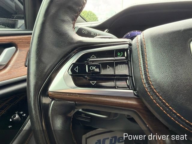 Used 2021 Jeep Grand Cherokee L Summit w/ Luxury Tech Group V AWD/4WD image 41