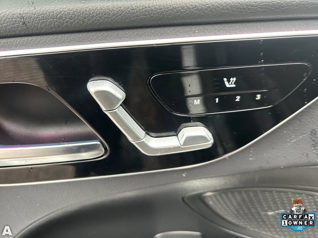 Used 2025 Mercedes-Benz C 300 4MATIC Sedan image 22