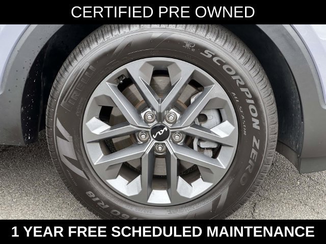 Used 2024 Kia Telluride LX FWD image 7