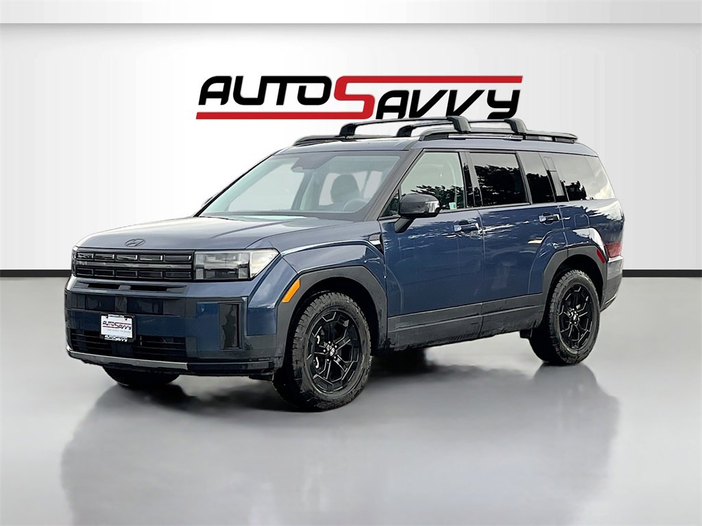 Used 2025 Hyundai Santa Fe XRT image 3