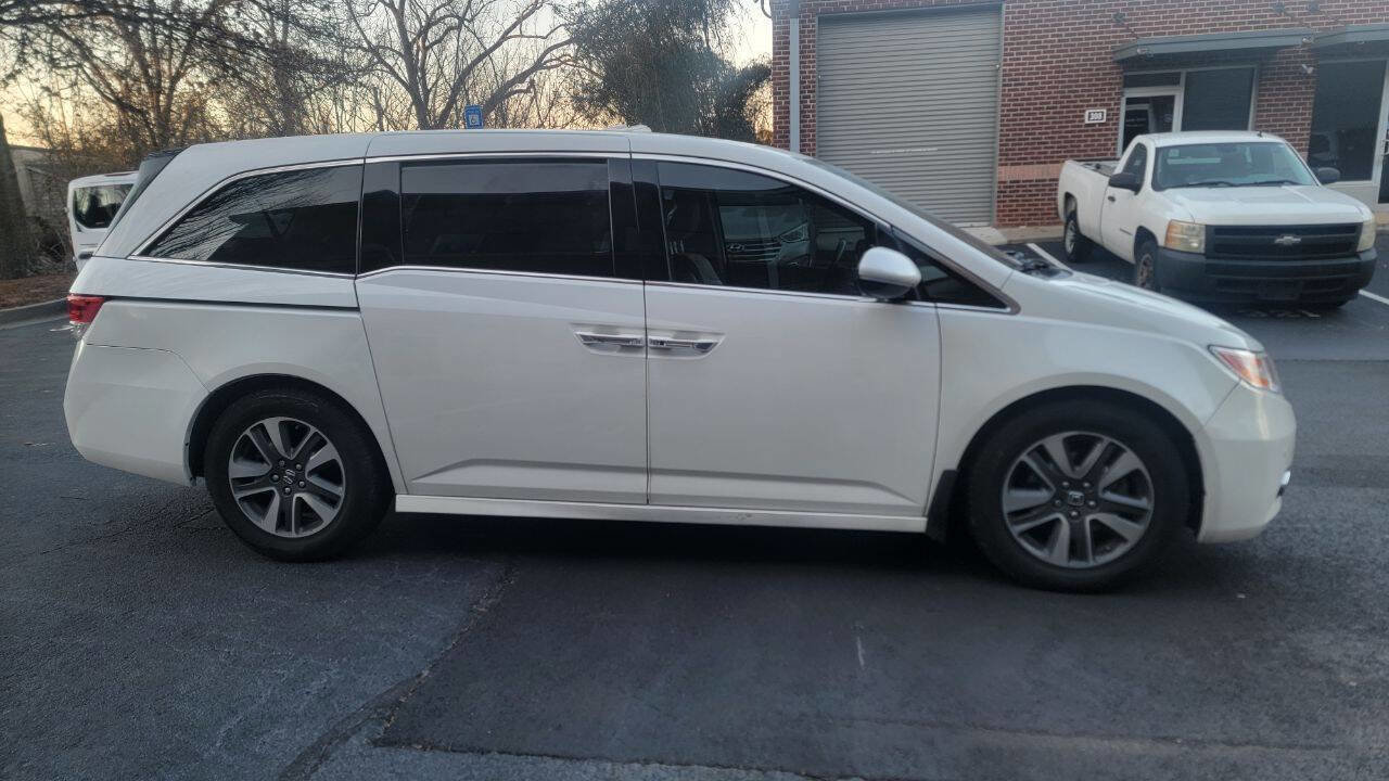 Used 2015 Honda Odyssey Touring Elite image 3